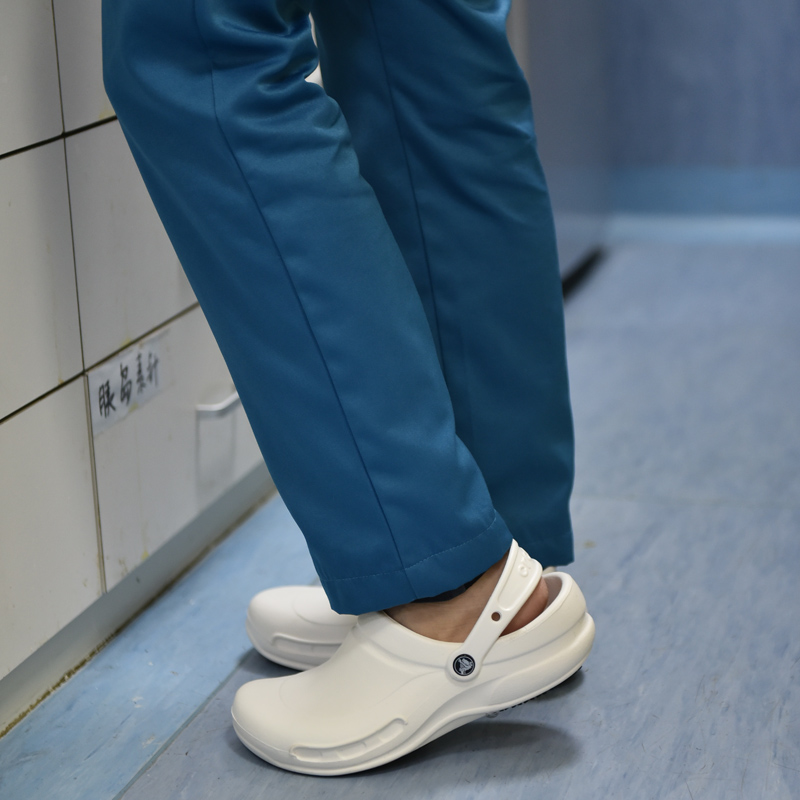 Crocs 专业防滑工作鞋